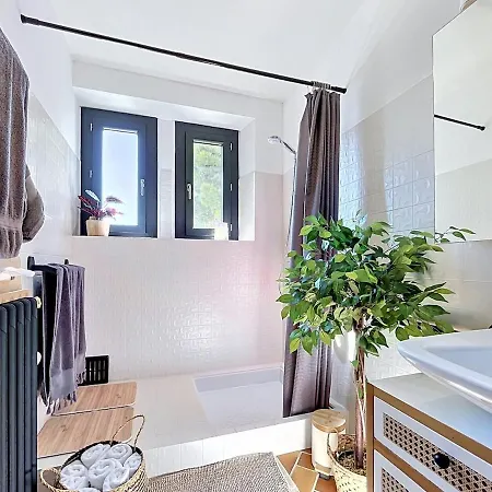 Villa Des 3 Cypres - Bâtisse De Charme - Piscine